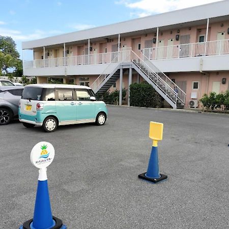 Pine Hills Hotel Miyakojima Екстериор снимка