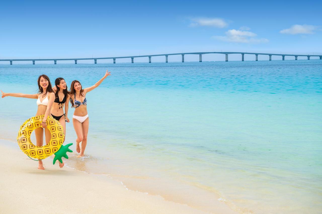 Pine Hills Hotel Miyakojima Екстериор снимка