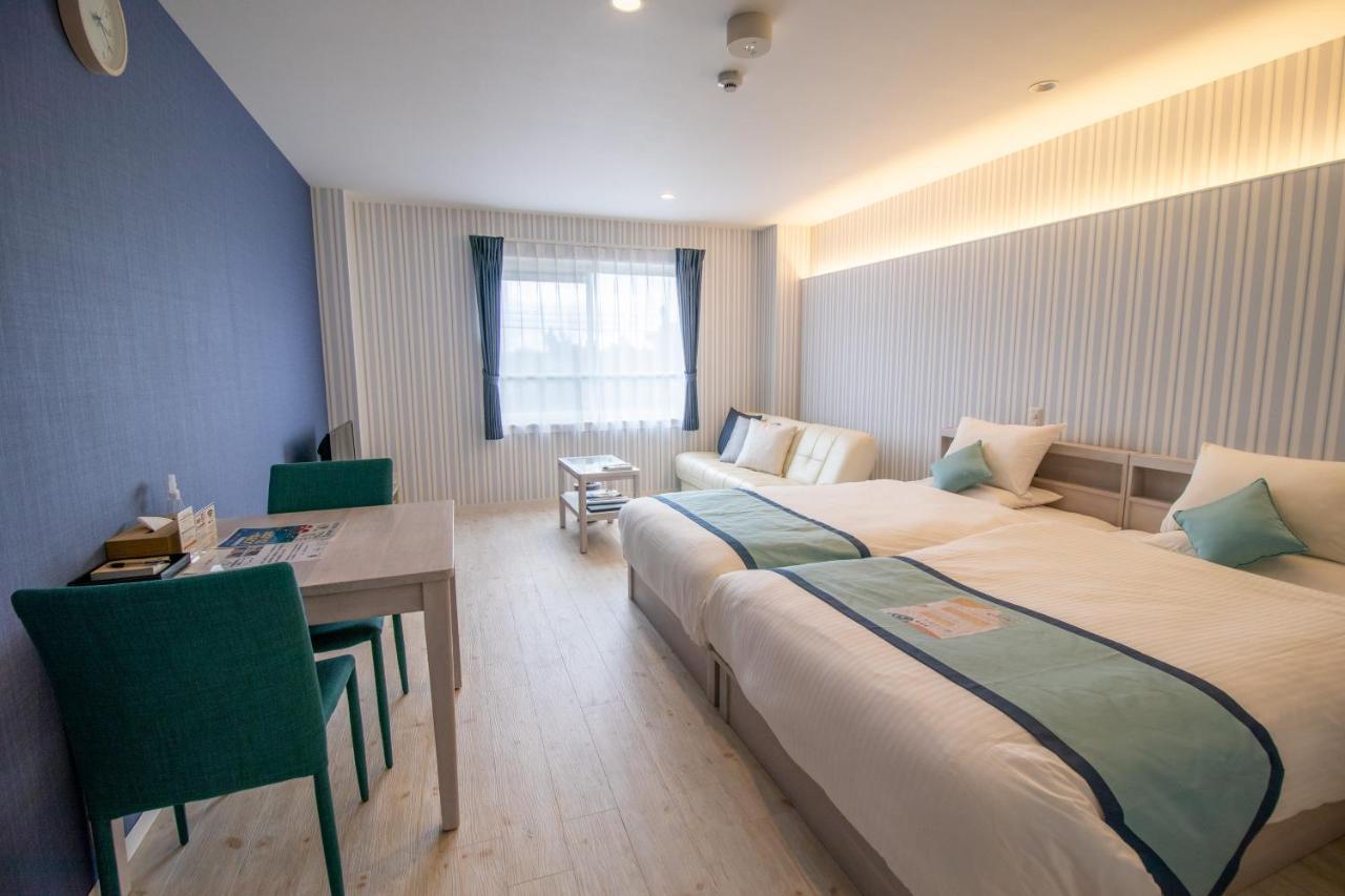 Pine Hills Hotel Miyakojima Екстериор снимка