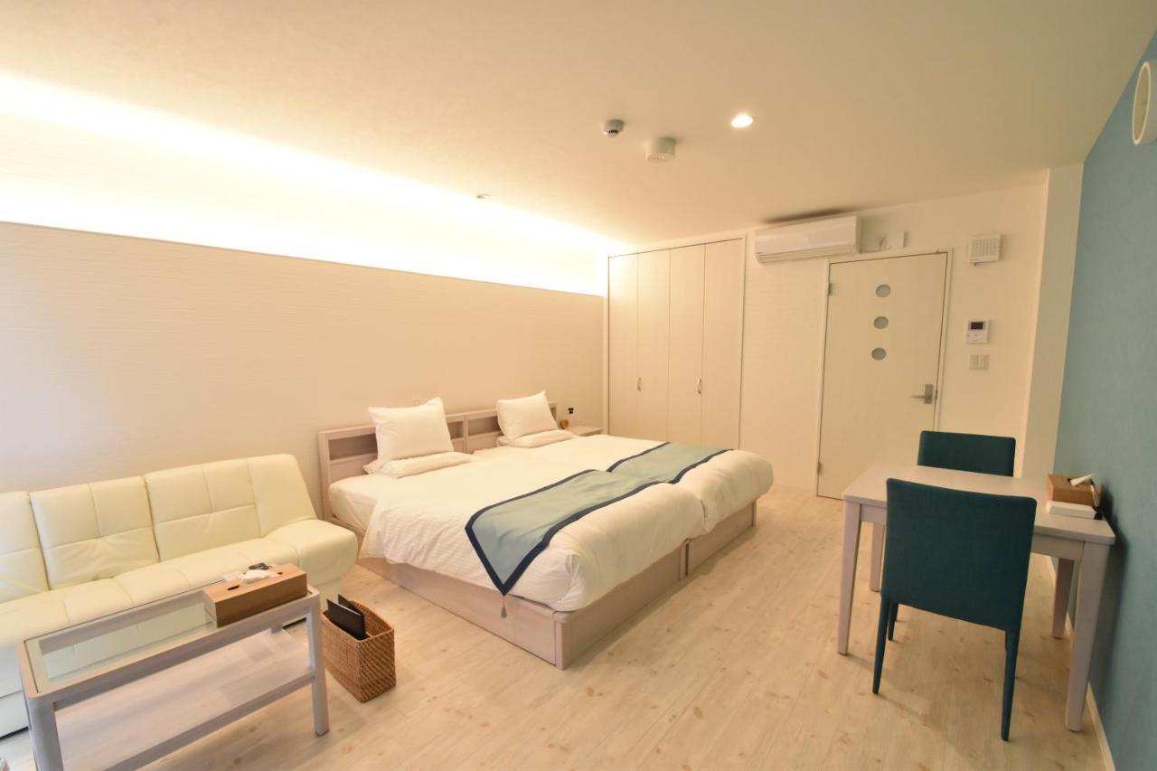 Pine Hills Hotel Miyakojima Екстериор снимка