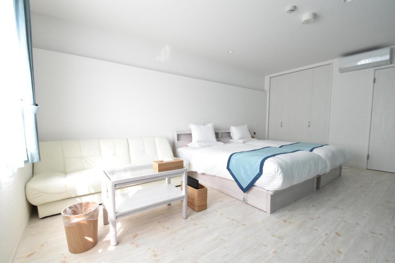 Pine Hills Hotel Miyakojima Екстериор снимка