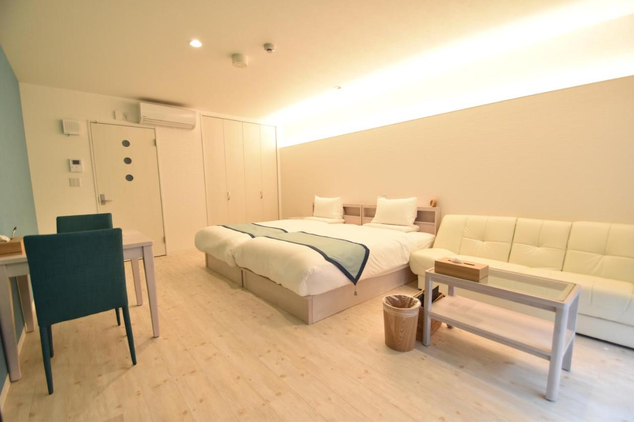 Pine Hills Hotel Miyakojima Екстериор снимка